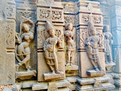 11th_12th_century_Suryanarayana_Temple,_Kalgi,_Karnataka_India_-_66
