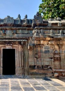 11th_12th_century_Virupaksha_temple,_Lakkundi,_Karnataka_India_-_24
