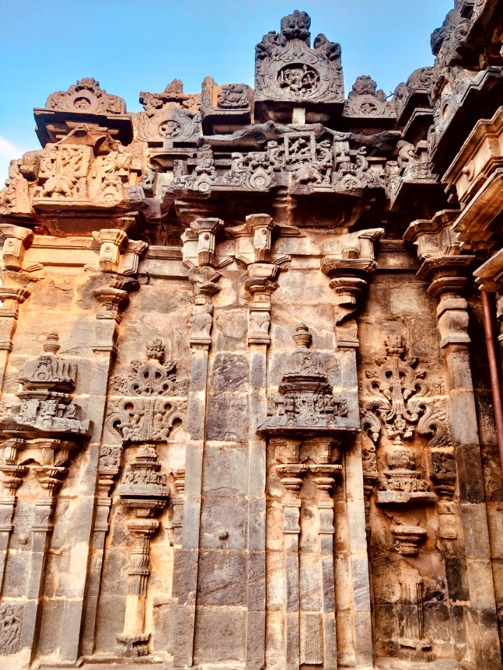 11th_century_Amritesvara_temple,_Annigeri,_Karnataka_India_-_49