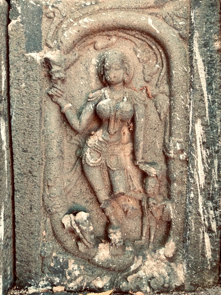 11th_12th_century_Pachala_Someshwara_Temple_reliefs_and_mandapams,_Panagal_Telangana_India_-_24