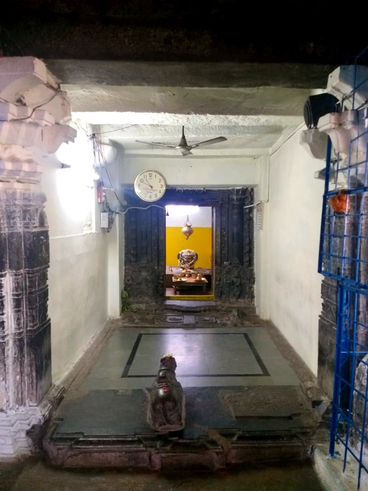 11th_12th_century_Pachala_Someshwara_Temple_reliefs_and_mandapams,_Panagal_Telangana_India_-_15
