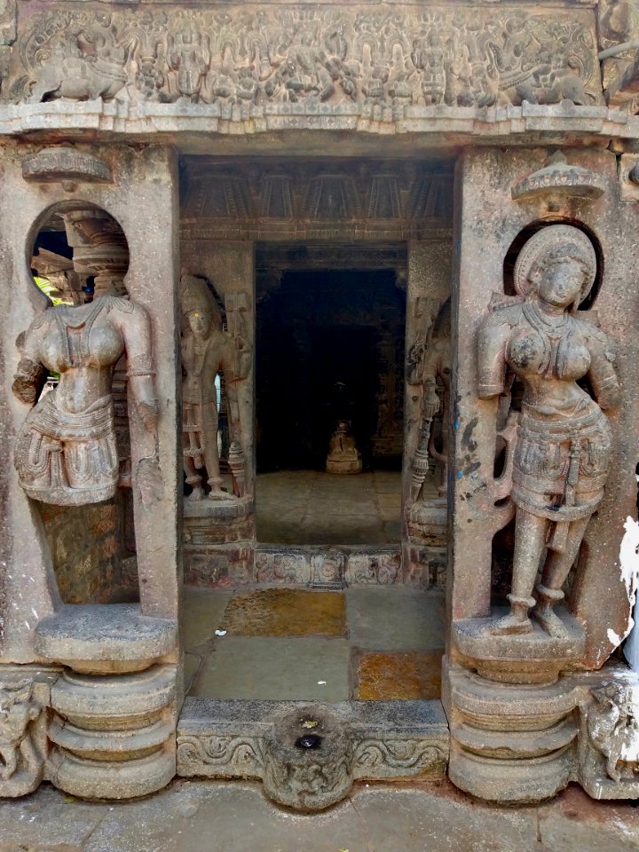 11th_century_Panchalingeshwara_temples_group,_Kalyani_Chalukya,_Sedam_Karnataka_India_-_3