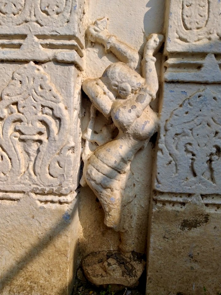 11th_12th_century_Neelakantha_Kaleshwara_temple,_Kalyani_Chalukya,_Kalgi_Karnataka_India_-_9