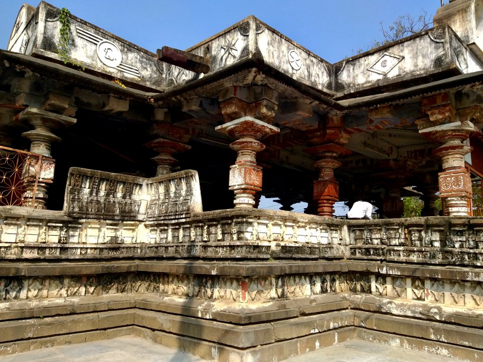 11th_12th_century_Siddheshwara_Temple_Kalgi_Karnataka_India_-_2