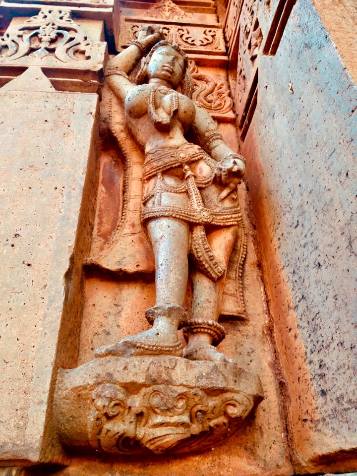 11th_12th_century_Iswara_temple,_Kamaleshwara_Kalleswara_Kamlishvara,_Jalasangvi_Karnataka_India_-_37