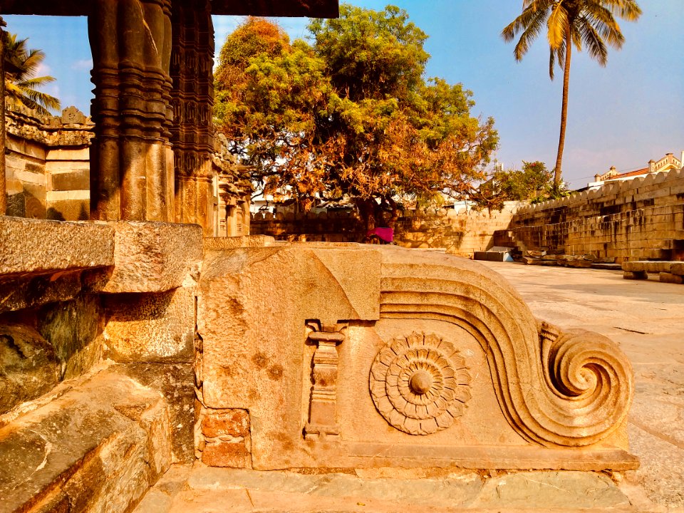 11th_century_Amritesvara_temple,_Annigeri,_Karnataka_India_-_64