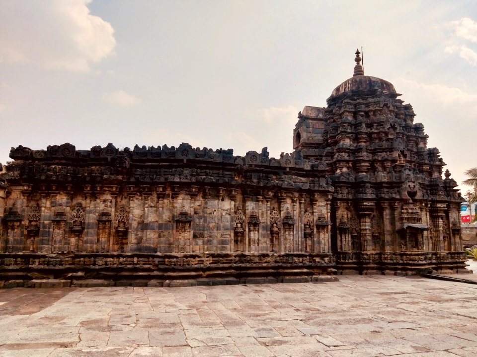 11th_century_Amritesvara_temple,_Annigeri,_Karnataka_India_-_30
