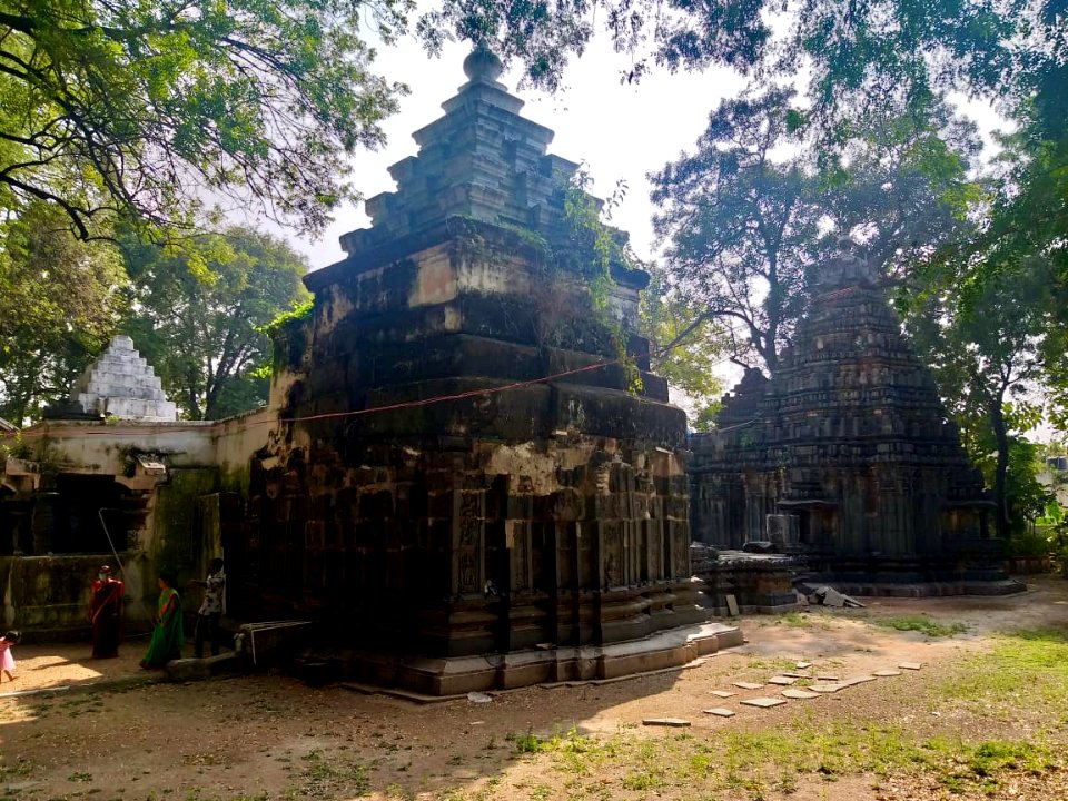 11th_12th_century_Pachala_Someshwara_Temple_reliefs_and_mandapams,_Panagal_Telangana_India_-_73