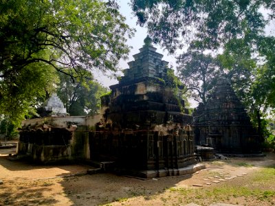 11th_12th_century_Pachala_Someshwara_Temple_reliefs_and_mandapams,_Panagal_Telangana_India_-_18