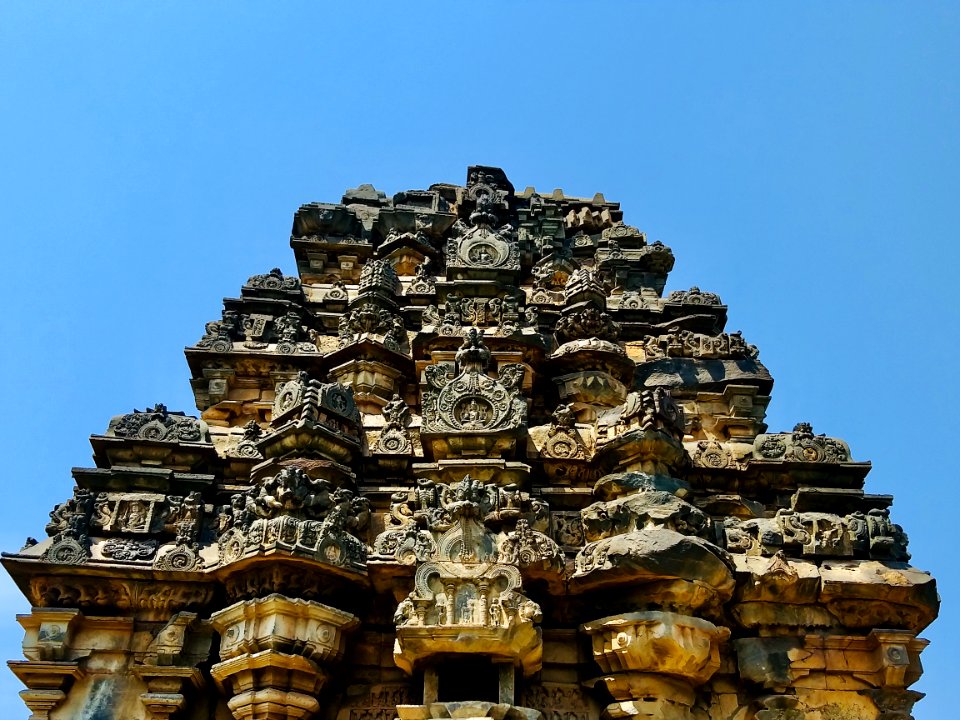 11th_century_Kasivisvesvara_temple,_Lakkundi,_Karnataka_India_-_21