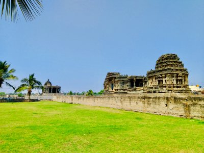 11th_century_Kasivisvesvara_temple,_Lakkundi,_Karnataka_India_-_104