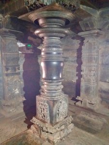 11th_century_Brahma_Jinalaya_temple,_Lakkundi,_Karnataka_India_-_43