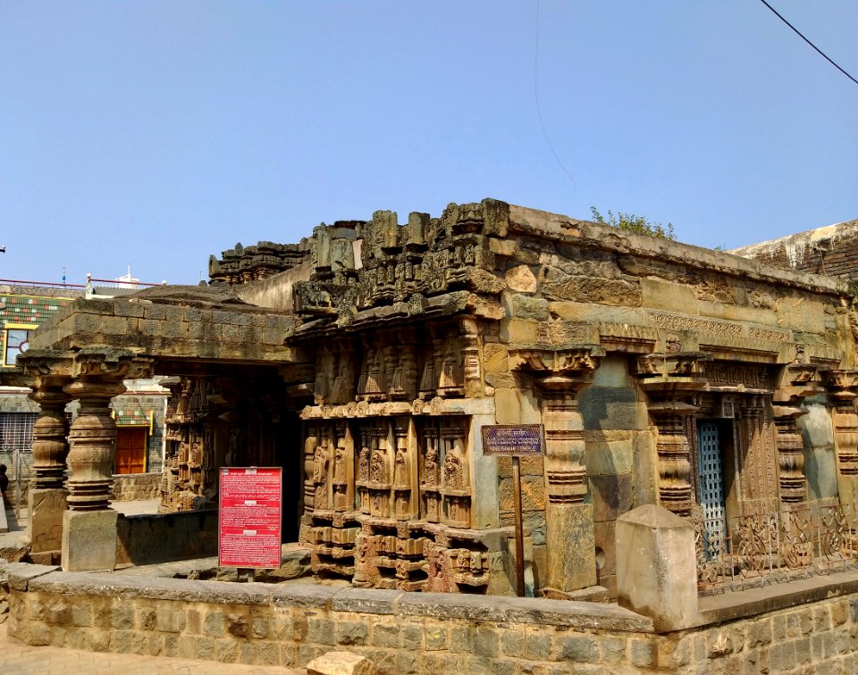 11th_12th_century_Someshvara_temple,_Gadag_Betageri,_Karnataka_India_-_73