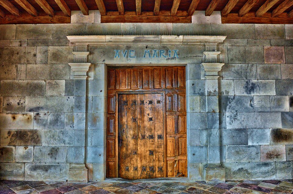 Wood church entrance pierre