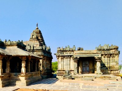 11th_century_Brahma_Jinalaya_temple,_Lakkundi,_Karnataka_India_-_88