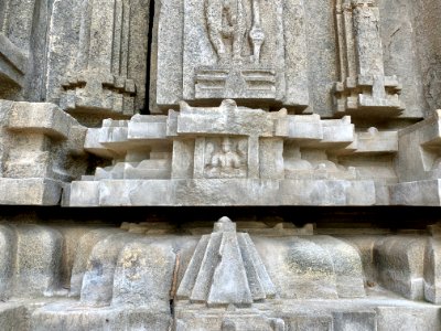 12th_century_Thousand_Pillar_temple,_Hanumkonda,_Telangana,_India_-_60