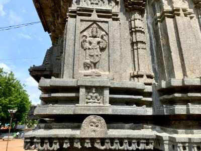 12th_century_Thousand_Pillar_temple,_Hanumkonda,_Telangana,_India_-_64
