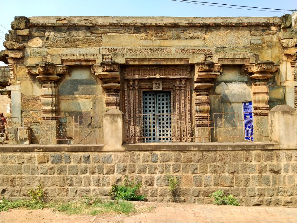 11th_12th_century_Someshvara_temple,_Gadag_Betageri,_Karnataka_India_-_09