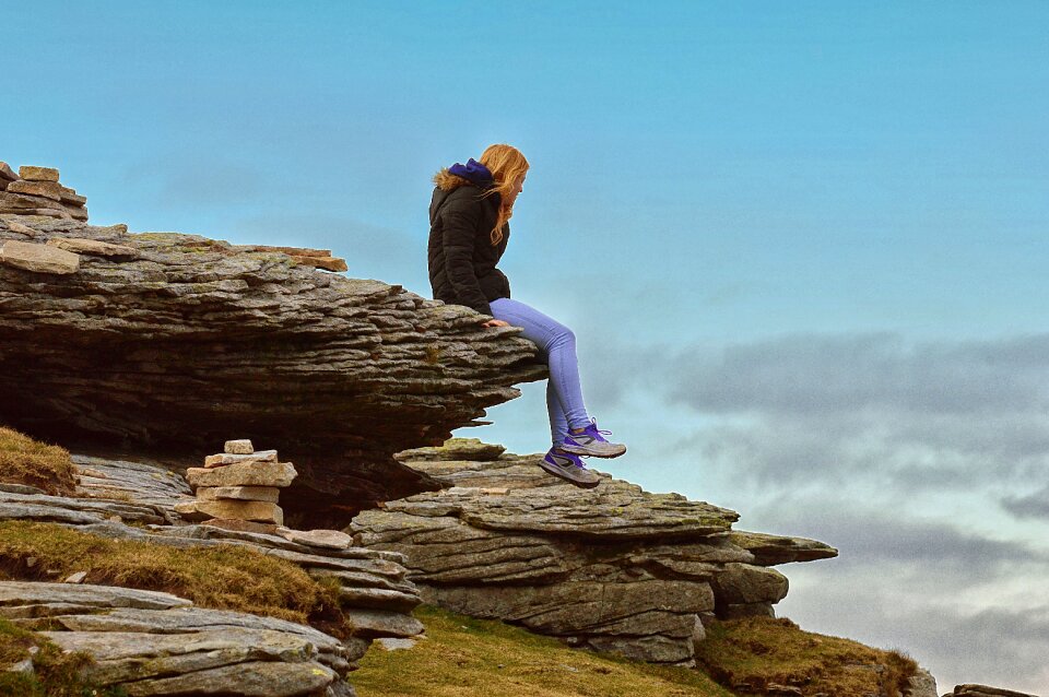 Thinking horizon mountain