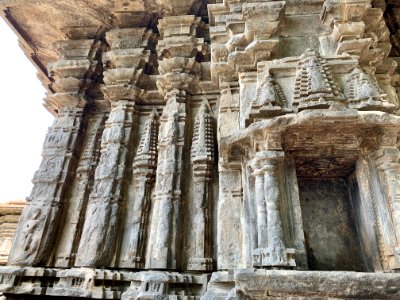 12th_century_Thousand_Pillar_temple,_Hanumkonda,_Telangana,_India_-_56