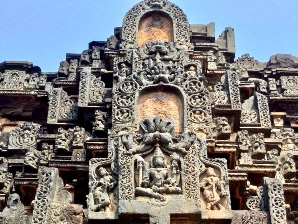 11th_12th_century_Someshvara_temple,_Gadag_Betageri,_Karnataka_India_-_31
