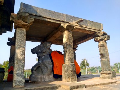 12th_century_Dodda_Basappa_temple,_Dambal,_Karnataka_India_-_202