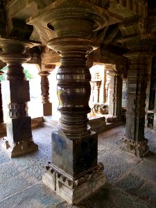 11th_century_Brahma_Jinalaya_temple,_Lakkundi,_Karnataka_India_-_18