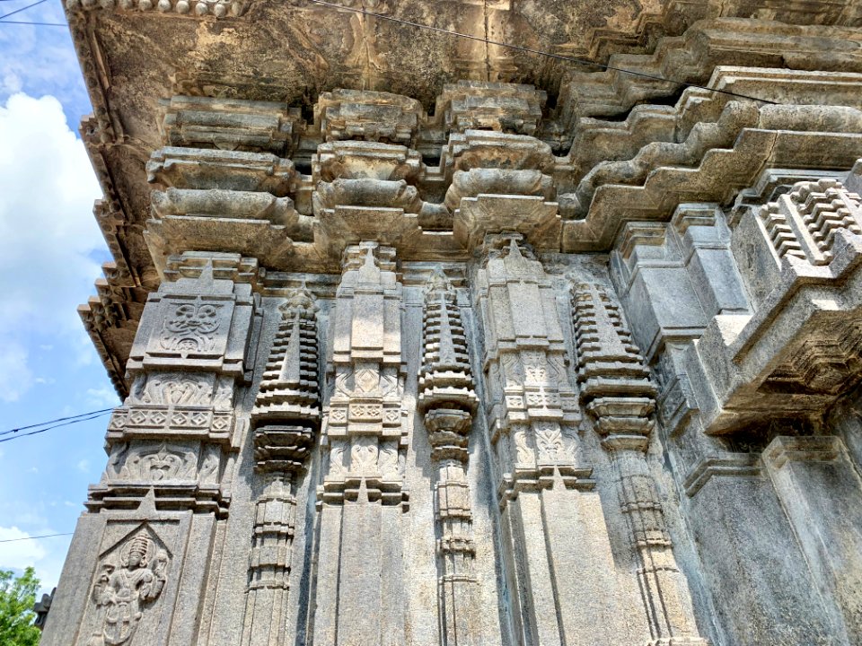 12th_century_Thousand_Pillar_temple,_Hanumkonda,_Telangana,_India_-_65