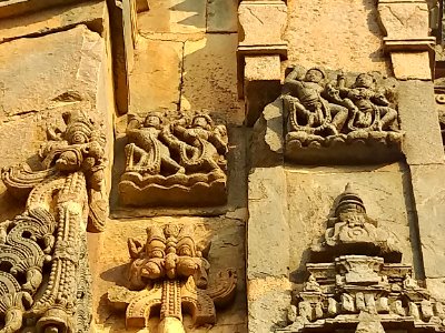 12th_century_Dodda_Basappa_temple,_Dambal,_Karnataka_India_-_111