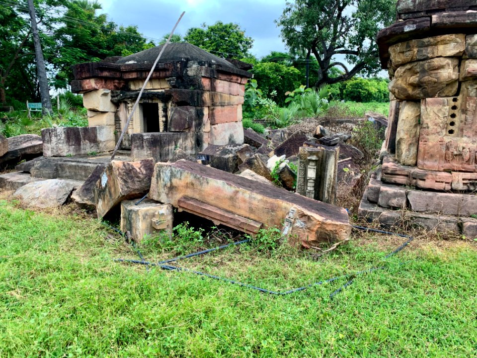 12th_century_Kota_Gudi_complex,_Ghanpur_Mulugu,_Telangana_India_-_106