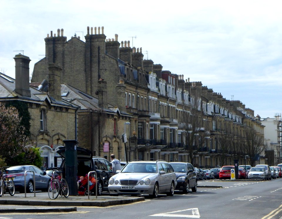 12–54_First_Avenue,_Hove_(April_2013)