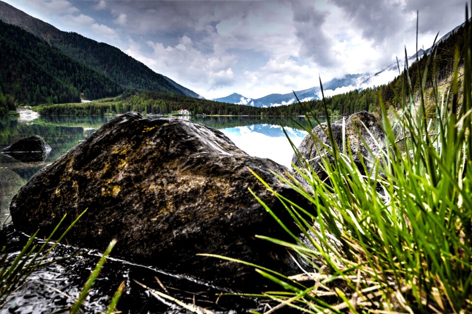 Landscape water mirroring