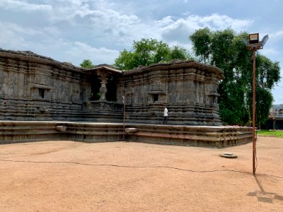 12th_century_Thousand_Pillar_temple,_Hanumkonda,_Telangana,_India_-_96