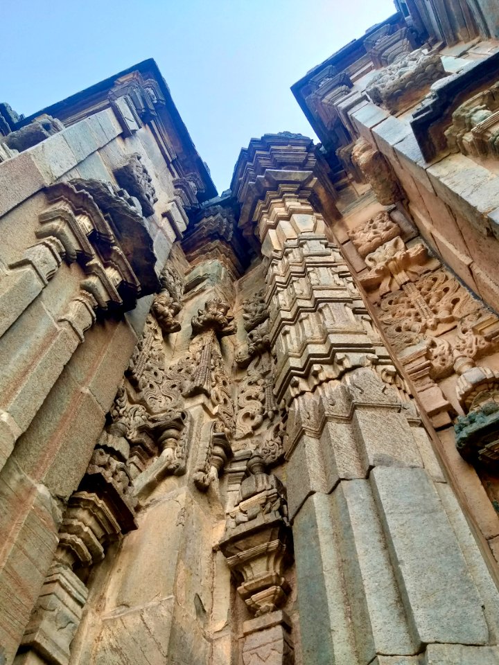 12th_century_Dodda_Basappa_temple,_Dambal,_Karnataka_India_-_120