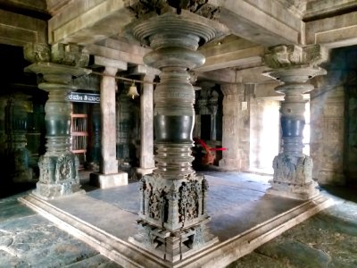 12th_century_Mahadeva_temple,_Itagi,_Karnataka_India_-_05