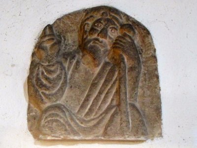 12th_century_carving,_Uppingham_02 photo