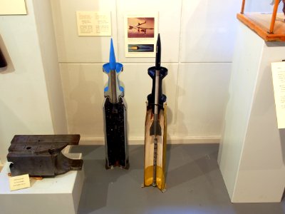 120mm_Fin_Stabilised_Discarding_Sabot_-_Tracer_FSDS-T_(left)_&_105mm_Armour_Piercing_Fin_Stabilised_Discarding_Sabot_-_Tracer_APFSDS-T