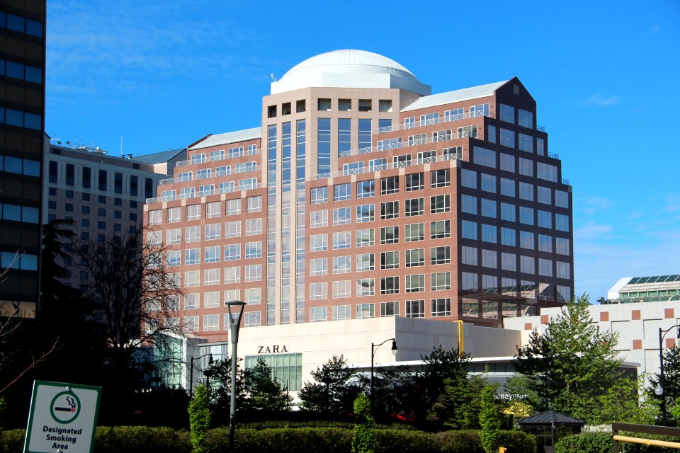 1200_S_Hayes_St,_Arlington,_VA_April_2019
