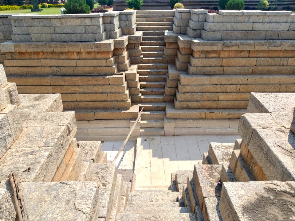12th_century_Mahadeva_temple,_Itagi,_Karnataka_India_-_187