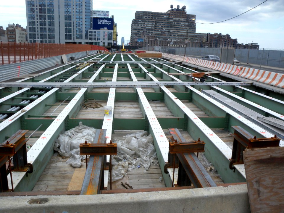 11th_Av_rehab_over_LIRR_yard_jeh