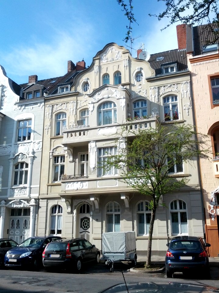 120415_Duesseldorf.Benrodestraße.54_01