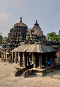 11th_century_Amritesvara_temple,_Annigeri,_Karnataka_India_-_001