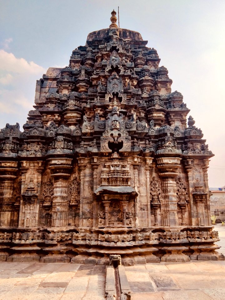 11th_century_Amritesvara_temple,_Annigeri,_Karnataka_India_-_2