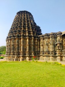 12th_century_Dodda_Basappa_temple,_Dambal,_Karnataka_India_-_5