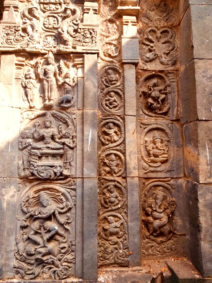 11th_12th-century_Pachala_Someshwara_Temple_-_29