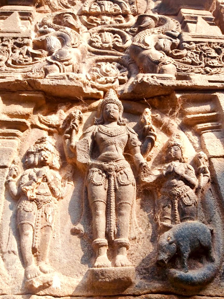 11th_12th-century_Pachala_Someshwara_Temple_-_33