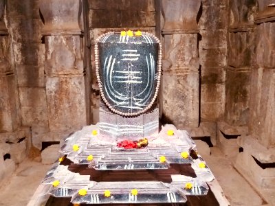 12th_century_Dodda_Basappa_temple,_Dambal,_Karnataka_India_-_33