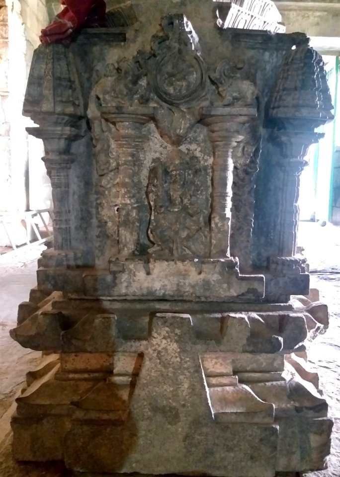 12th_century_Dodda_Basappa_temple,_Dambal,_Karnataka_India_-_55