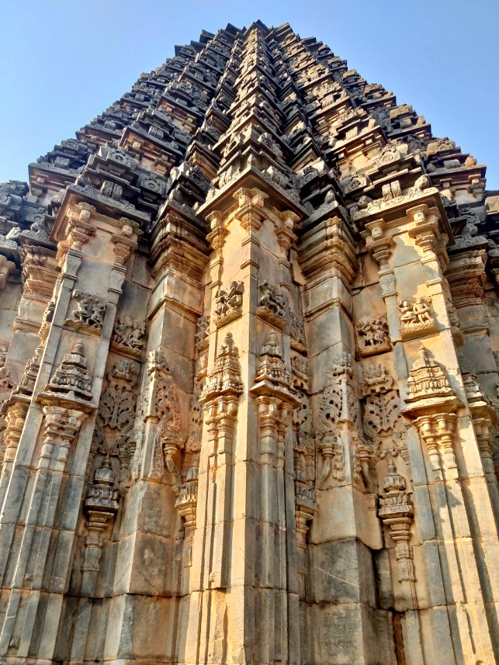 12th_century_Dodda_Basappa_temple,_Dambal,_Karnataka_India_-_96