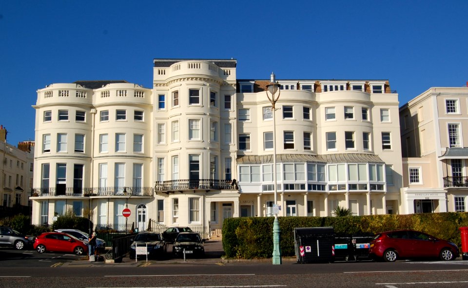 115–119_Marine_Parade,_Brighton_(September_2018)_(2)